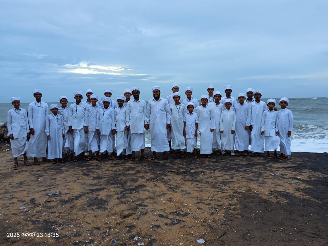 6163475827690423826_121